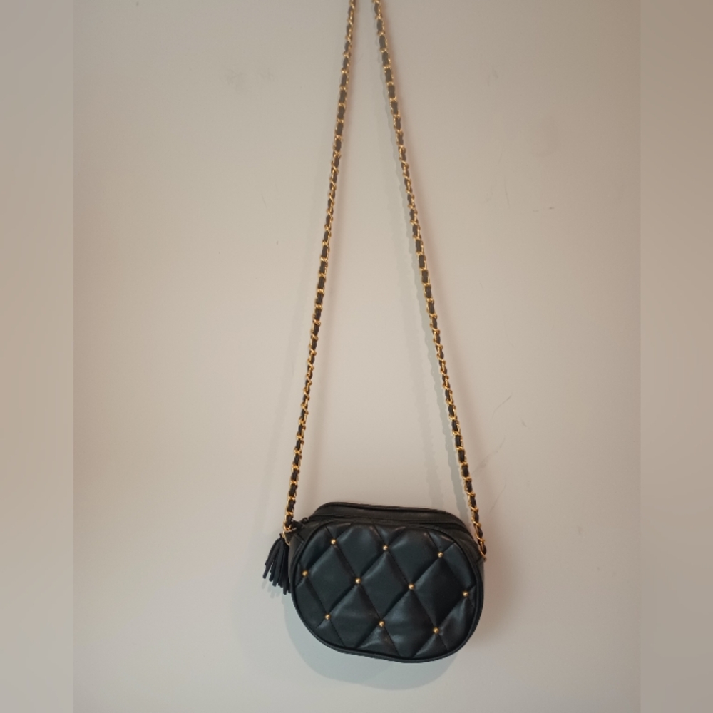 Y&S Handbags Black Quilted Crossbody with Gold Chain
